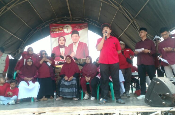 Salam Tiga Jari, Ribuan Massa Siap Sambut Kemenangan Cakades Nirwan